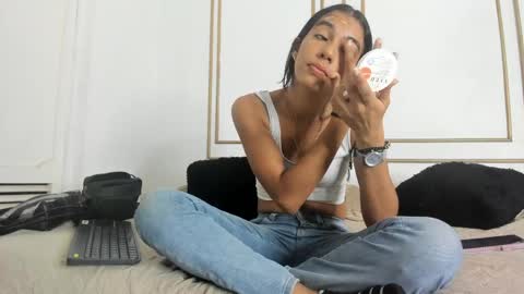 emily_gaviria1 online show from 05/29/26, 01:09