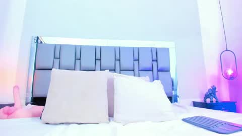 Emi  online show from 01/15/25, 01:20