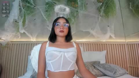 emily_hex online show from 10/24/25, 07:32