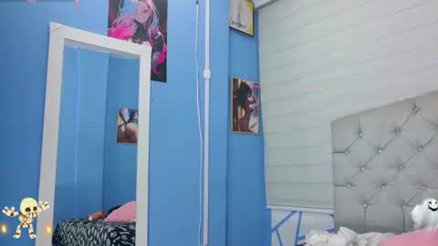 Snapshot of emily_jhons2 chatting on 10/31/25, 04:57 Emily jhon online show from 10/31/25, 04:57