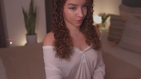 Snapshot of emily_johnson1 chatting on 03/08/26, 12:52 Juliana online show from 03/08/26, 12:52