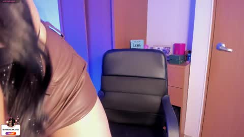 Snapshot of emily_katee chatting on 04/04/26, 12:31 Emily online show from 04/04/26, 12:31