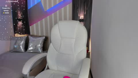 Emily online show from 01/25/25, 07:28