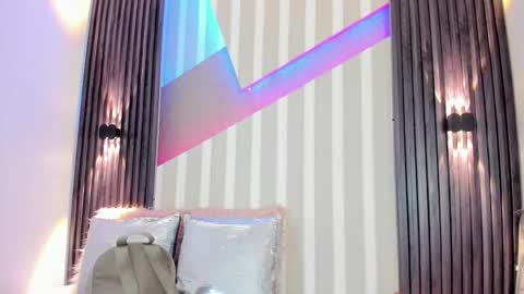 Emily online show from 10/07/25, 02:47