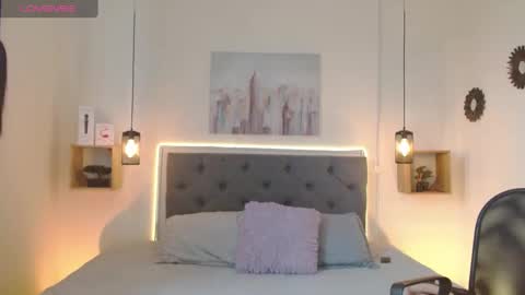 E M I L Y  online show from 01/30/25, 05:39