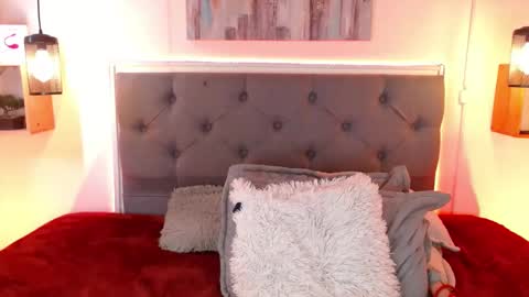 E M I L Y  online show from 03/08/25, 05:54