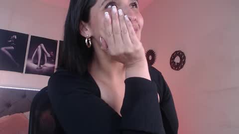 E M I L Y  online show from 10/14/25, 04:19