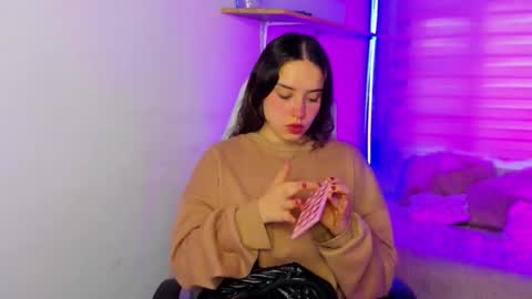 emily_lindey online show from 11/25/25, 11:32