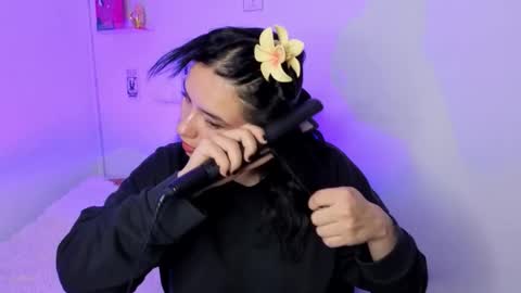 Emily Lindey online show from 03/17/26, 05:44