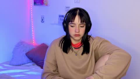 Emily Lindey online show from 03/27/26, 08:26