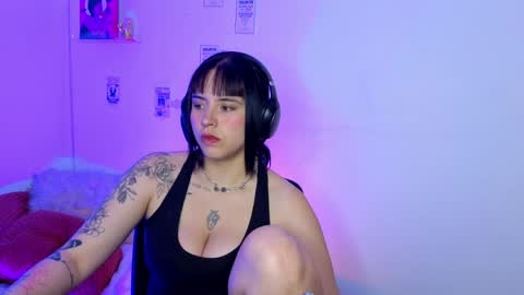 Emily Lindey online show from 04/09/26, 05:18