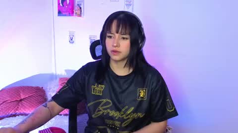 Emily Lindey online show from 04/18/26, 03:54