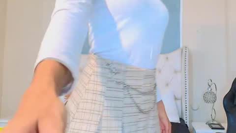 Emily online show from 11/22/25, 11:37