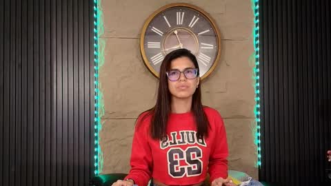 Snapshot of emily_loperaa chatting on 04/10/26, 04:50 Emily online show from 04/10/26, 04:50