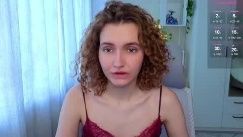 Snapshot of emily_lune chatting on 06/28/26, 06:41 Emily online show from 06/28/26, 06:41