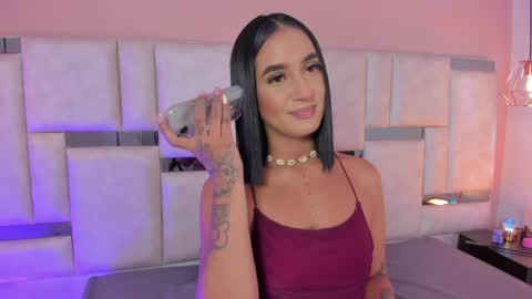emily_luve online show from 05/13/26, 07:55