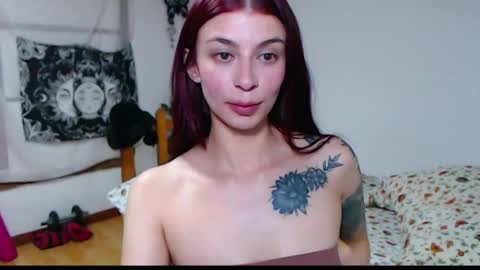 Snapshot of emily_mckey chatting on 05/09/26, 07:41 Emily online show from 05/09/26, 07:41