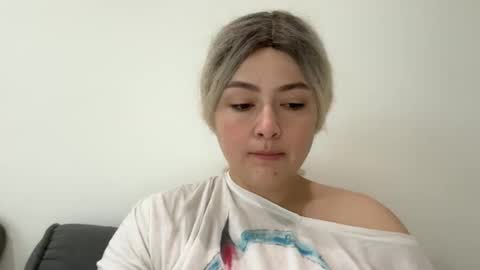 emily_morning_dew online show from 09/30/25, 10:20