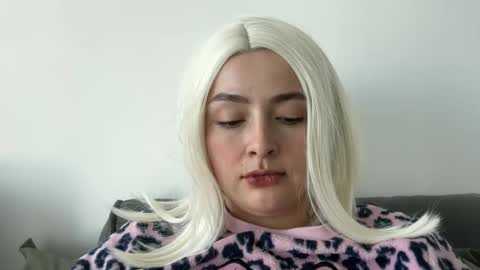 emily_morning_dew online show from 11/05/25, 10:15