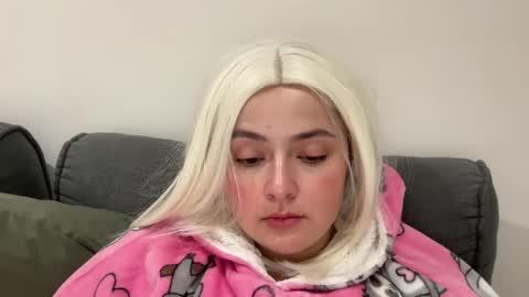 emily_morning_dew online show from 11/13/25, 10:41