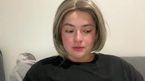 emily_morning_dew online show from 05/22/26, 02:51