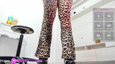 Snapshot of emily_ospina chatting on 11/02/25, 01:19 emili online show from 11/02/25, 01:19