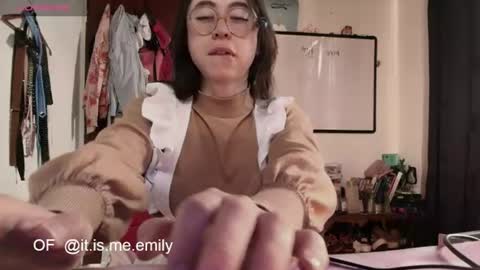 Snapshot of emily_pearl_ chatting on 07/21/26, 05:48 emily_pearl_ online show from 07/21/26, 05:48