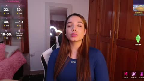 emily online show from 04/12/26, 09:42