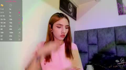 Snapshot of emily_pons chatting on 06/17/26, 01:19 Emi online show from 06/17/26, 01:19