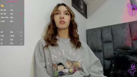 Snapshot of emily_pons chatting on 06/21/26, 12:13 Emi online show from 06/21/26, 12:13