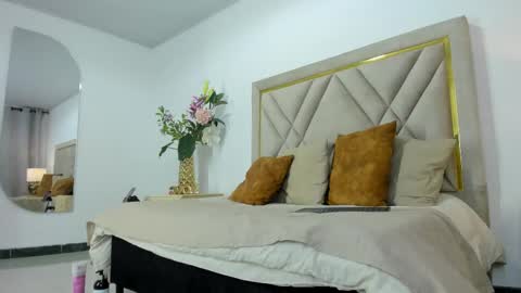 Emily online show from 02/17/26, 07:31