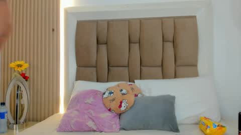 Snapshot of emily_rivas_ chatting on 04/06/26, 03:15 emily_rivas_ online show from 04/06/26, 03:15