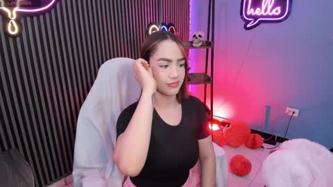 Emily  online show from 11/01/25, 06:15