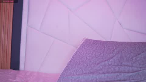 Emily online show from 04/01/26, 01:52