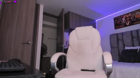 Snapshot of emily_roose_ chatting on 06/30/26, 05:25 Natalia online show from 06/30/26, 05:25