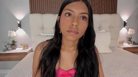 Snapshot of emily_rose1_ chatting on 06/25/26, 12:31 Emily rose1 online show from 06/25/26, 12:31