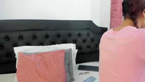 EMILY online show from 09/16/25, 03:35