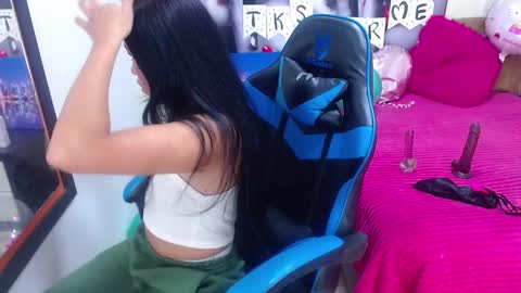       online show from 02/12/25, 12:22