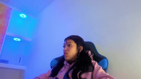       online show from 09/30/25, 01:38