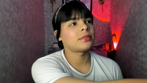 Snapshot of emily_rosue_ chatting on 07/19/26, 03:54 emily_rosue_ online show from 07/19/26, 03:54