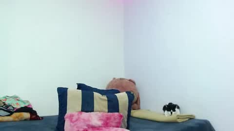 Snapshot of emily_rousxxx chatting on 12/05/25, 07:54 Emily IGEmmily Baussa online show from 12/05/25, 07:54