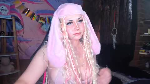 Snapshot of emily_salvatore chatting on 09/27/25, 07:08 emily_salvatore online show from 09/27/25, 07:08