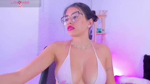 Emily online show from 02/09/25, 11:15