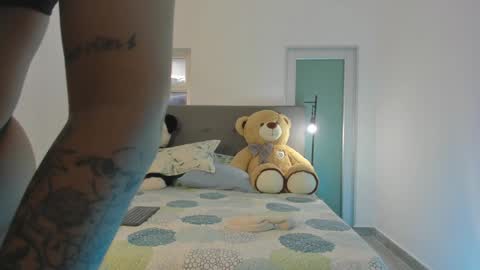 Snapshot of emily_sejmet chatting on 01/02/25, 02:02 SEJMET LOVE online show from 01/02/25, 02:02