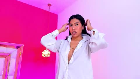 Emily online show from 09/17/25, 11:34