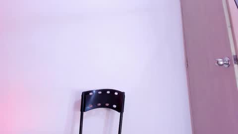 Snapshot of emily_sexy3 chatting on 03/06/26, 08:38 Emily online show from 03/06/26, 08:38