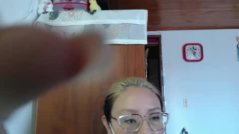 Snapshot of emily_sexy69 chatting on 03/12/25, 09:56 Emily online show from 03/12/25, 09:56