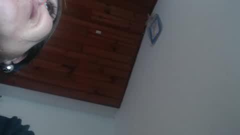 Snapshot of emily_sexy69 chatting on 09/15/25, 11:27 Emily online show from 09/15/25, 11:27