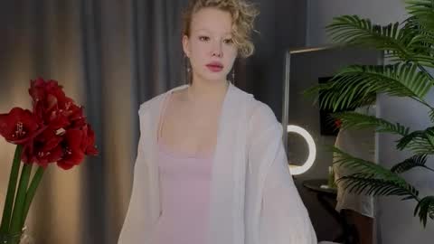 Snapshot of emily_shepard chatting on 12/03/25, 02:30 emily shepard online show from 12/03/25, 02:30