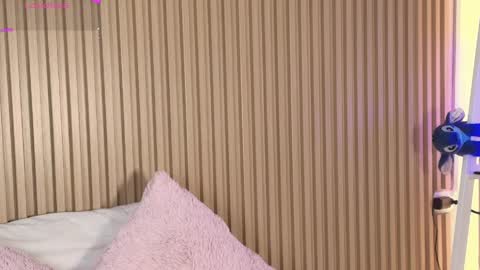 Emily online show from 04/04/26, 12:35